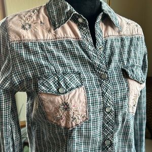 Antique Embroidery Snap Western Shirt